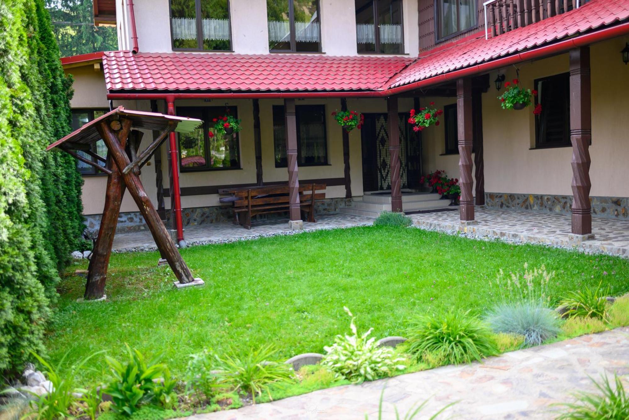 Arieşeni Casa Alinaヴィラ エクステリア 写真